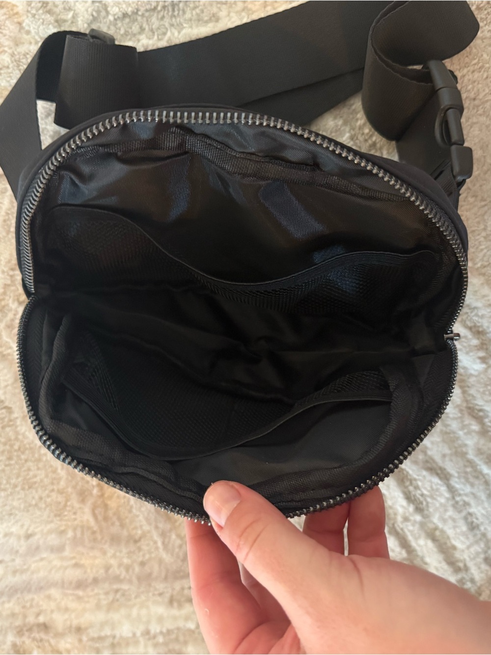 Halara Fanny pack - Picture 2 of 3